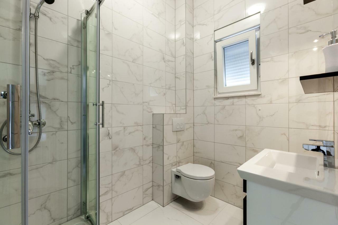 Luxury Villa Aria, Apartment โตรกีร์ ภายนอก รูปภาพ