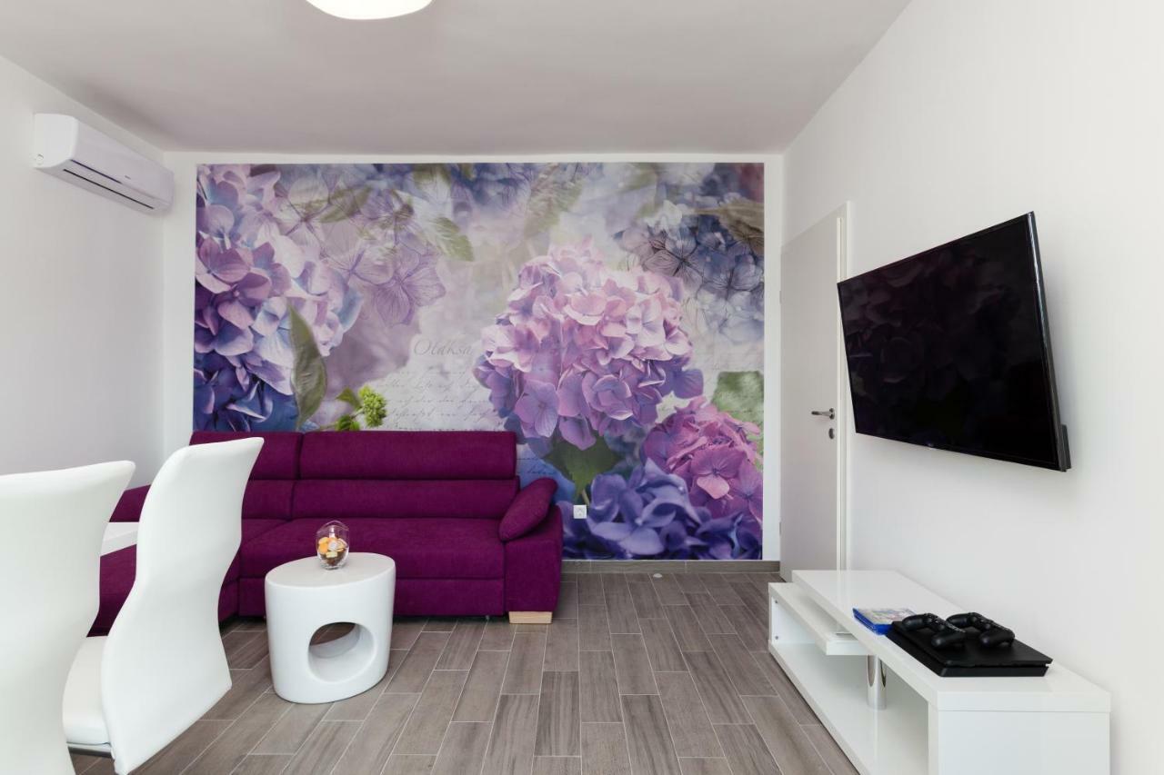 Luxury Villa Aria, Apartment โตรกีร์ ภายนอก รูปภาพ