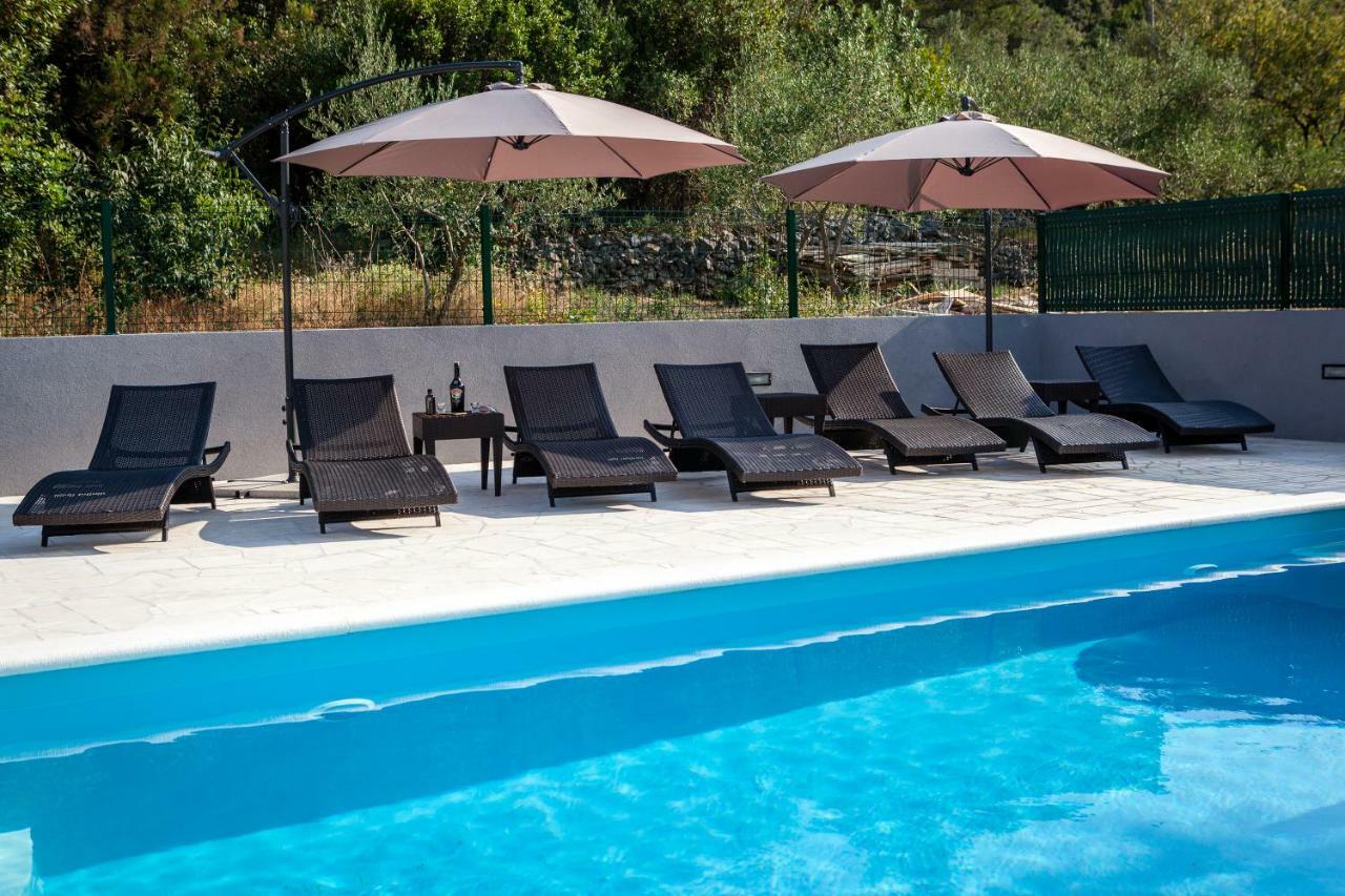 Luxury Villa Aria, Apartment โตรกีร์ ภายนอก รูปภาพ